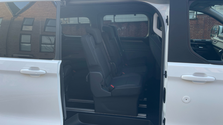 Ford Tourneo Custom 320 L1 Diesel Fwd 2.0 EcoBlue 136ps H1 Titanium 8 seater Auto